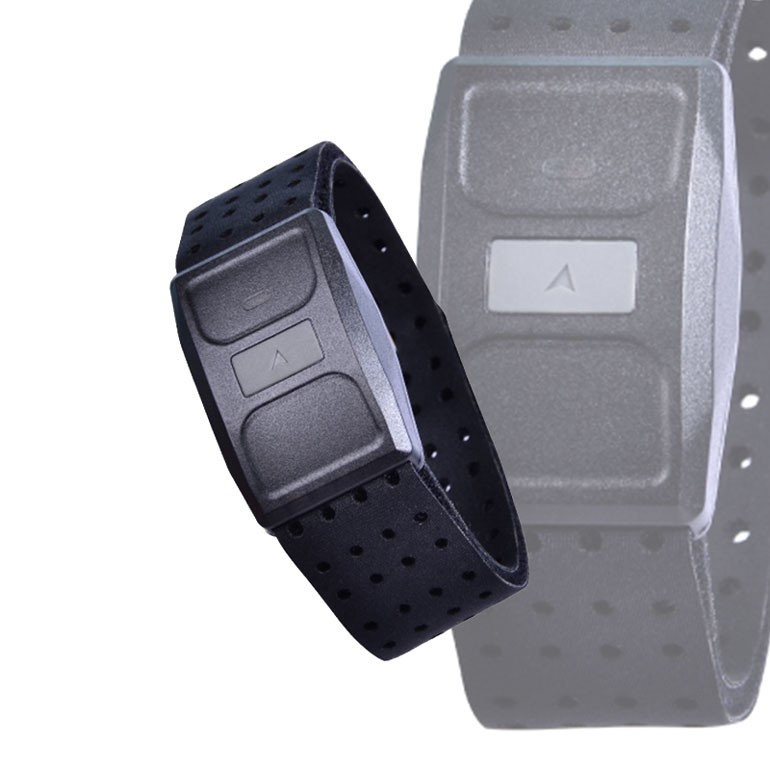 ● attacus商用健身器材：AT6000商用專業跑步機、AP7000飛輪、AR7000划船器。規格材質：塑料、電子零件尺寸：本體-L48×W31.5×D12.5mm 臂帶-L380×W25mm重量