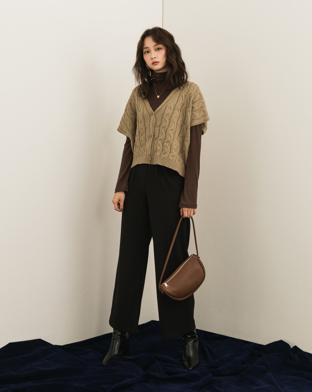 柔軟紗線/落肩背心外搭款式/前中真排釦