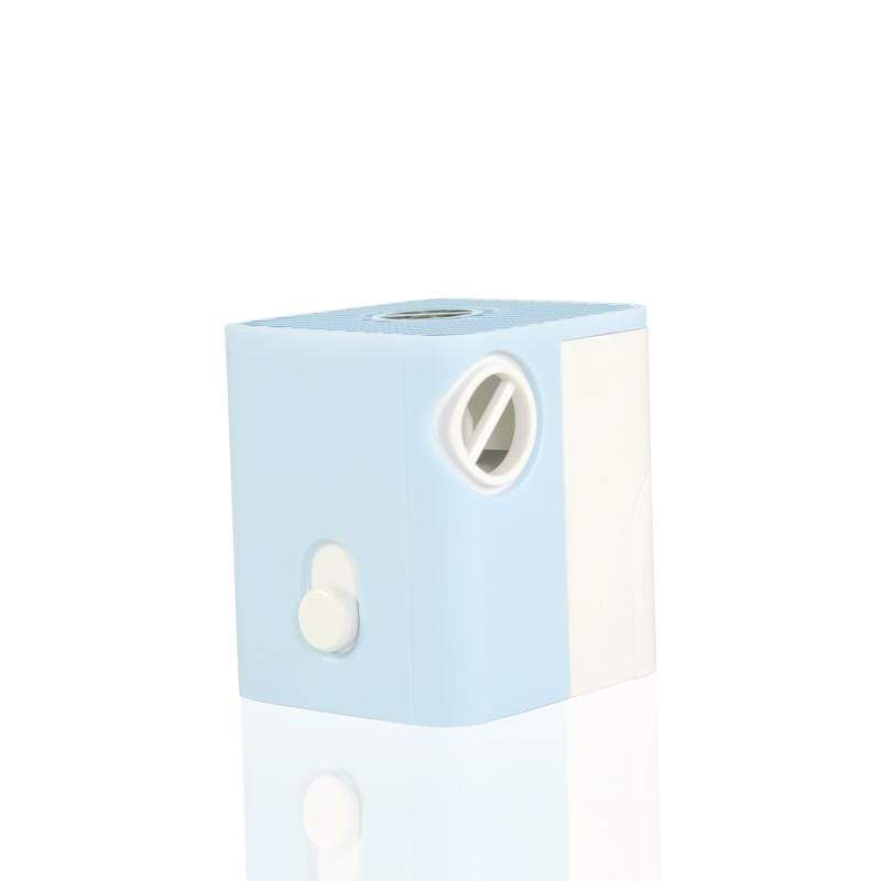 產品特色 世界首款乾電池迷你幫浦，1分鐘充滿一個游泳圈、2分鐘充滿一個氣墊！ 比鐵鋁罐還小、單手就可以握住，輕鬆放進背包側袋或口袋，隨時待命 可以充也可以抽！搭配真空袋，抽出多餘的空氣為行李箱或衣櫃省