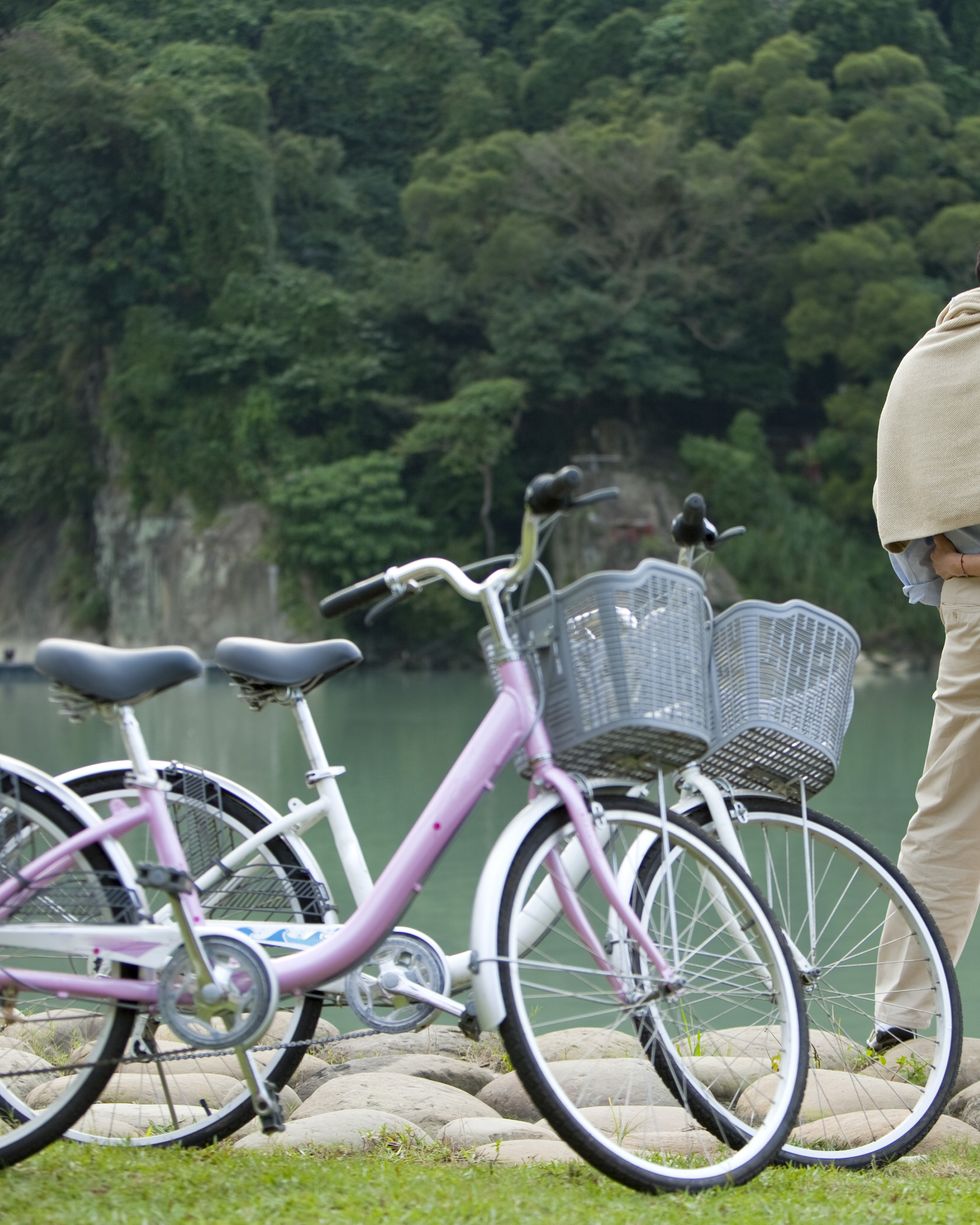 couple, couple bonding together near the lake and enjoying beauty in nature