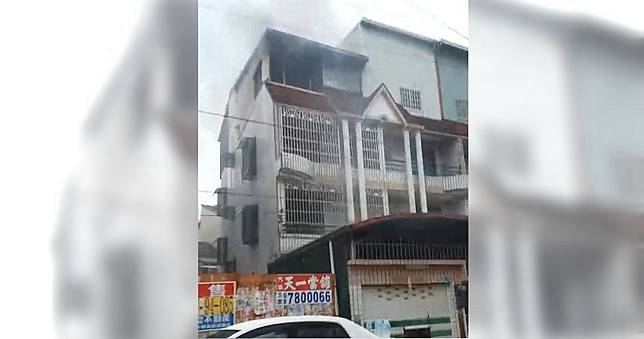 屏東透天厝傳惡火　1家6口4人無生命跡象