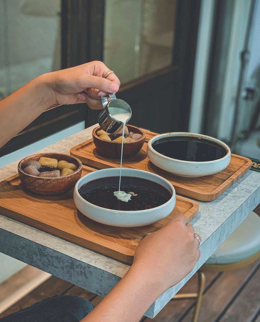 八時神仙草-台北松菸店