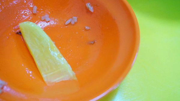 【台北美食】阿勝油飯-ＣＰ值爆表！２０元就能吃到美味無比的油飯