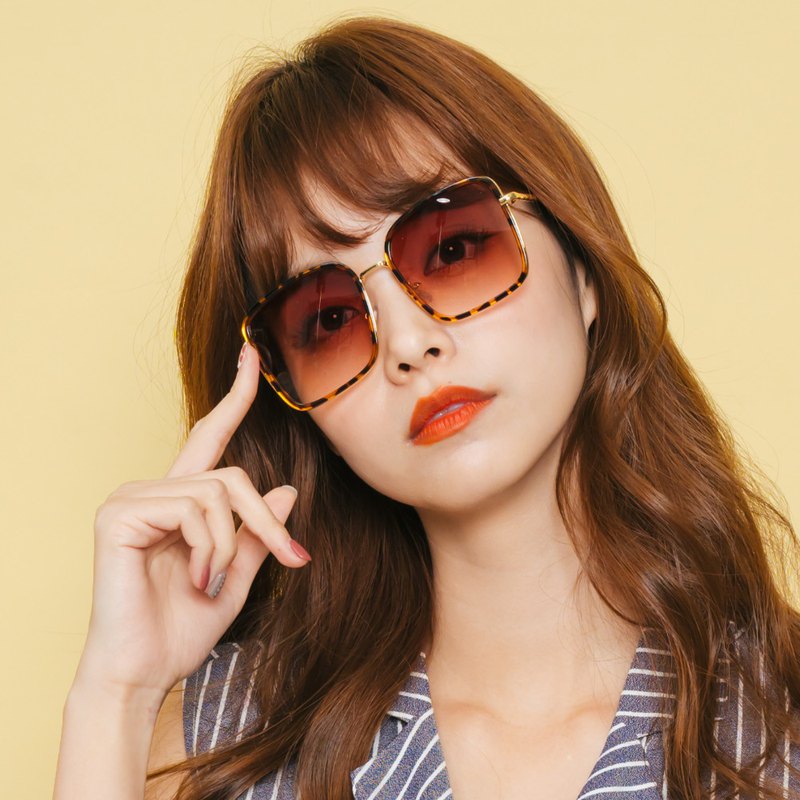 夕色的璀璨光暈│復古豹紋夕陽棕漸層墨鏡│UV400太陽眼鏡│