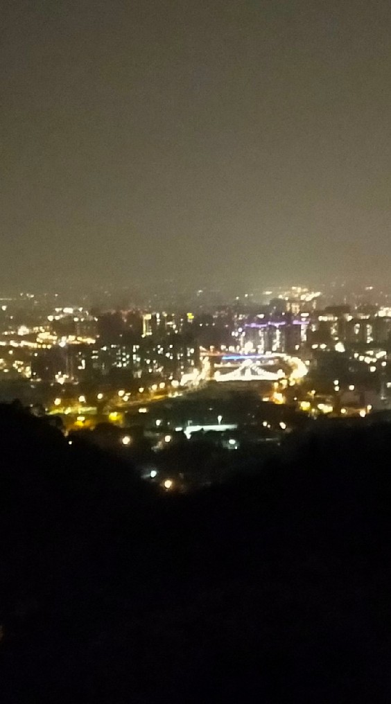 大坑夜爬團