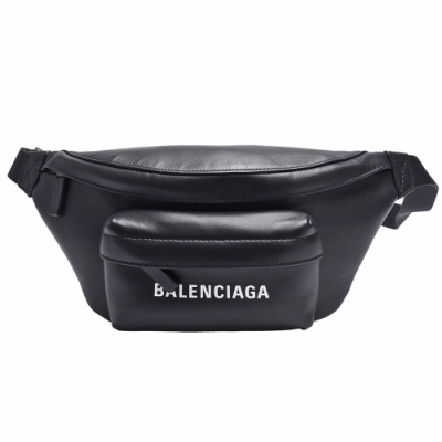 ★經典EVERYDAY系列 ★白色品牌LOGO標誌辨識度高 ★以觸感細緻牛皮精心製作 ★背帶可調整，腰/斜背包