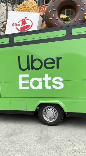 EG群聚UBER EAT & LALAMOVE