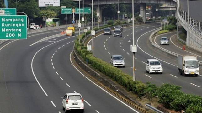 Jalan bebas hambatan adalah sebutan lain dari