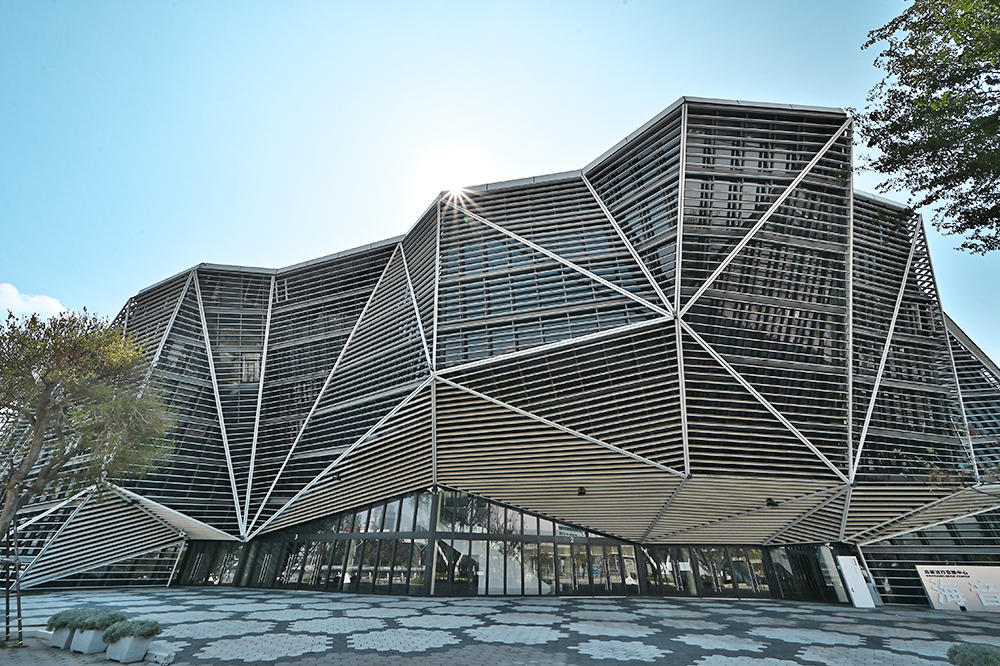 海音館造型前衛，室內表演場地可容納5500人。(攝影/Carter)