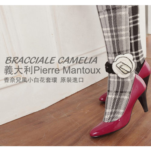 歐風高貴的香奈兒風茶花套環 是穿搭亮點的秘密武器 無數種使用方法百搭 造型師的最愛