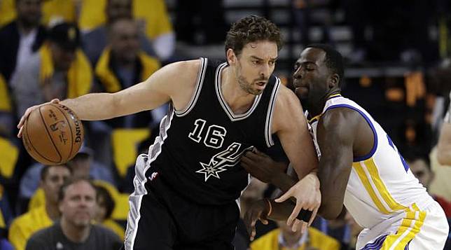 San Antonio Spurs Bakal Pertahankan Pau Gasol