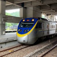 鐵道交流群（密碼「C371」）