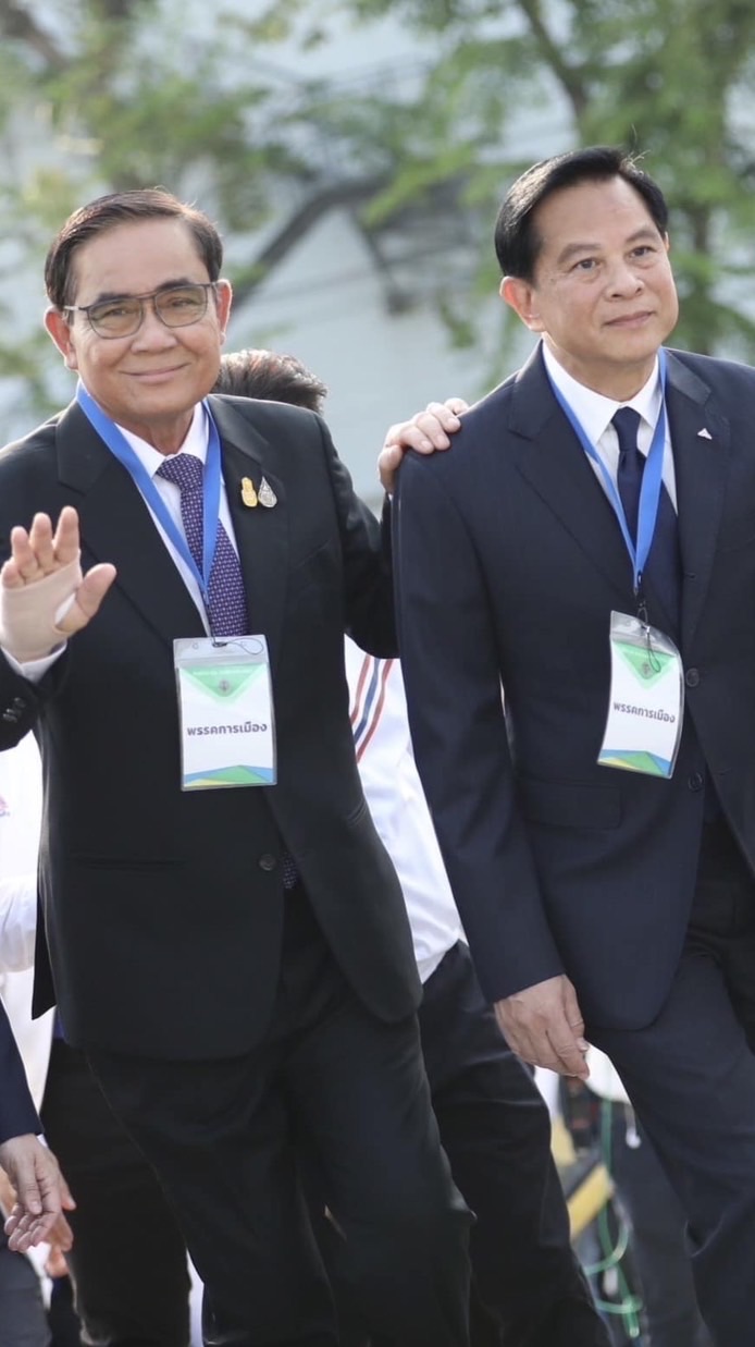 สนับสนุนตาตุ๋ย(พีระพันธุ์)