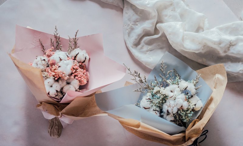 在特別的日子裡，用特別的方式來紀念它吧！ 一束束棉花糖花束贈送給心中最特別的那個人。