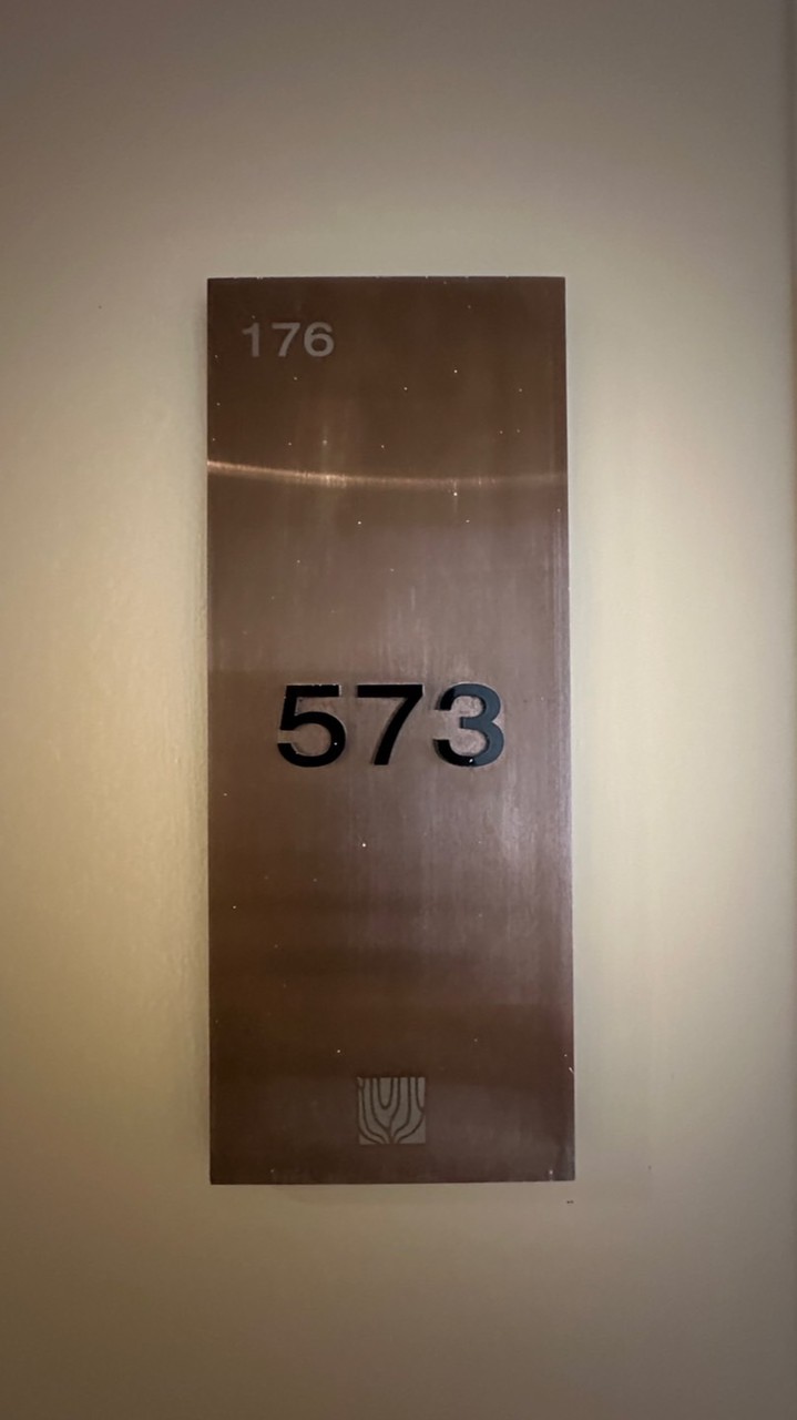 176/573 ชั้น 36 ตึก B The Tree Interchange
