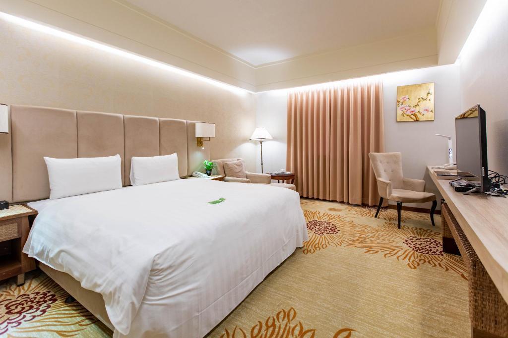 家新大飯店, 台南住宿, 花園夜市住宿