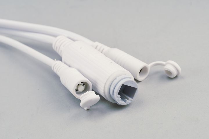 Amaryllo愛瑪麗歐打造的不僅是網路攝影機，更是安防機器人！具備自動追蹤功能及AI辨識功能的AR系列智慧保全