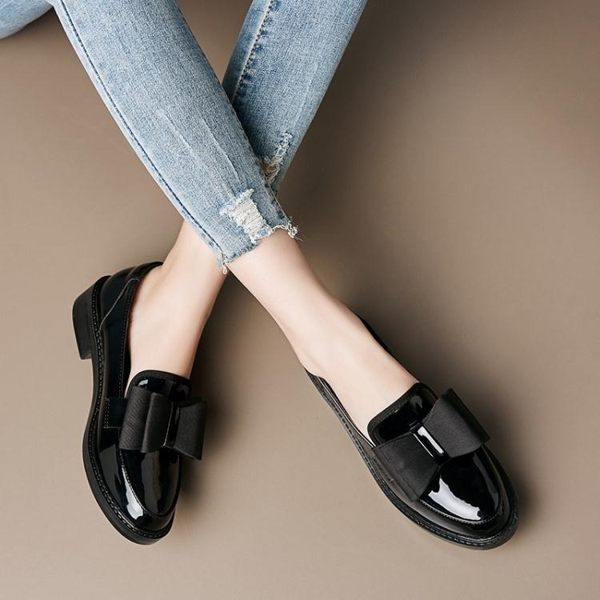 女牛津鞋 韓版女鞋子 新款女英倫風黑色百搭平底單鞋女一腳蹬蝴蝶結女鞋小皮鞋《小師妹》sm3543