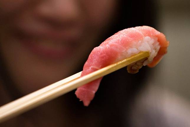 Heboh Cacing di Ikan Makarel Kaleng, Hati-Hati Juga bagi Pencinta Sushi