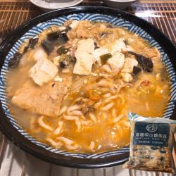 ◎1|◎|◎商品名稱:1品牌:無類別:中式糕餅/月餅口味:綜合中式糕餅種類:鳳梨酥/水果酥,蛋黃酥保存方式:常溫保存期限:1規格/尺寸:1內容物成分:1含豬肉及其可食用部位:否產地:台灣