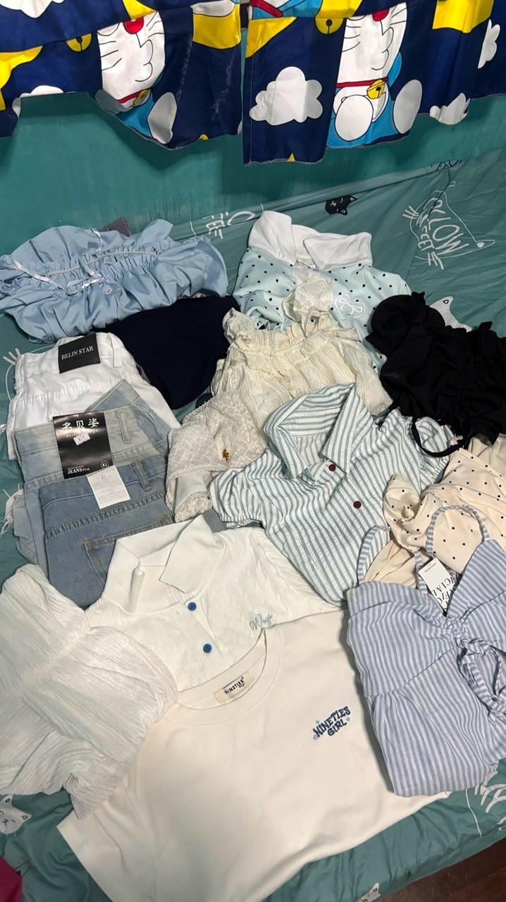 เสื้อผ้า 2 สภาพดี๊ดี
