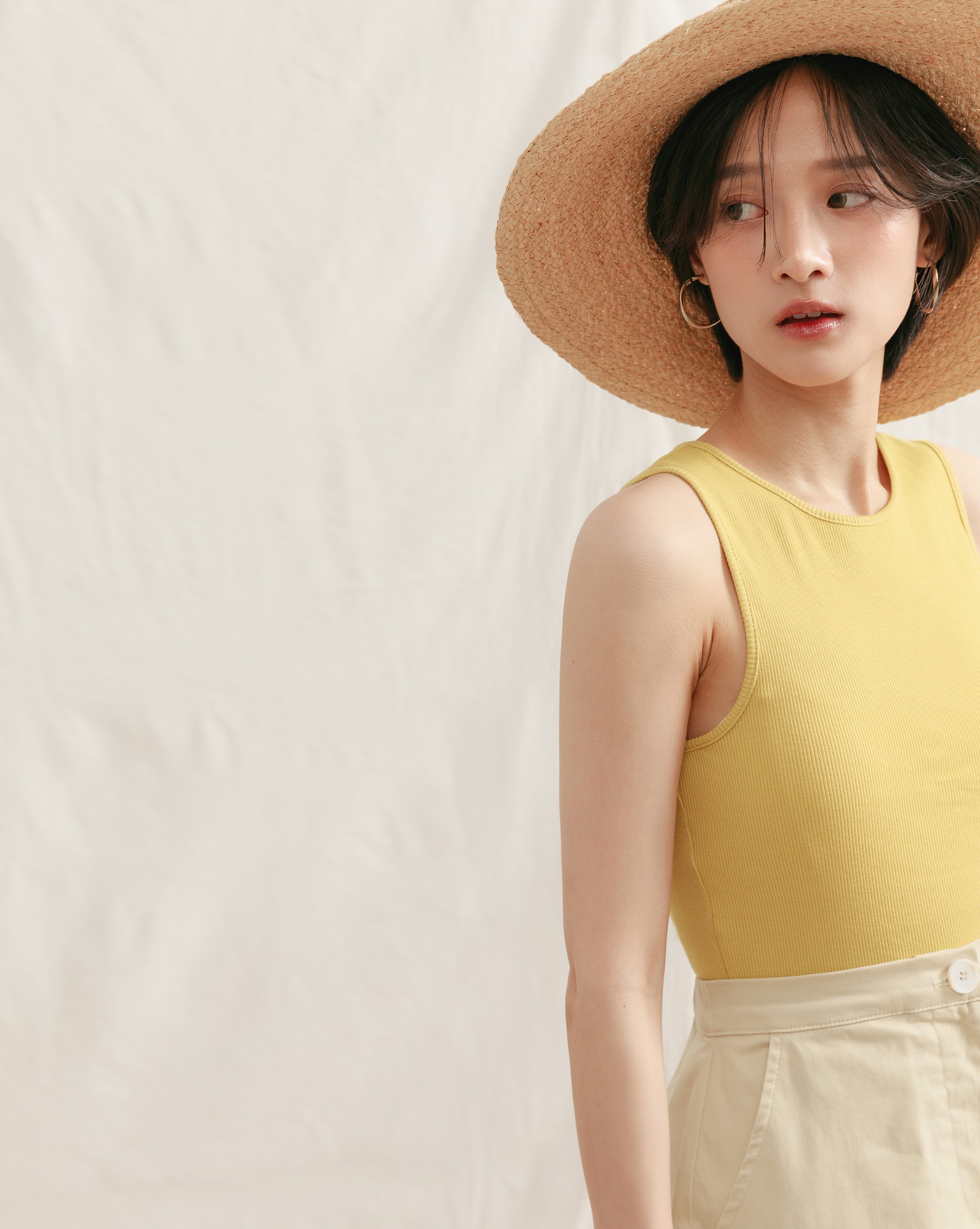 羅紋針織面料/合身短版設計