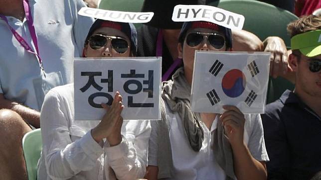 Jumlah penonton asal Korea Selatan meningkat di Australia Terbuka 2018 menyusul sukses Chung Hyeon di Australia Terbuka. (REUTERS/Issei Kato)