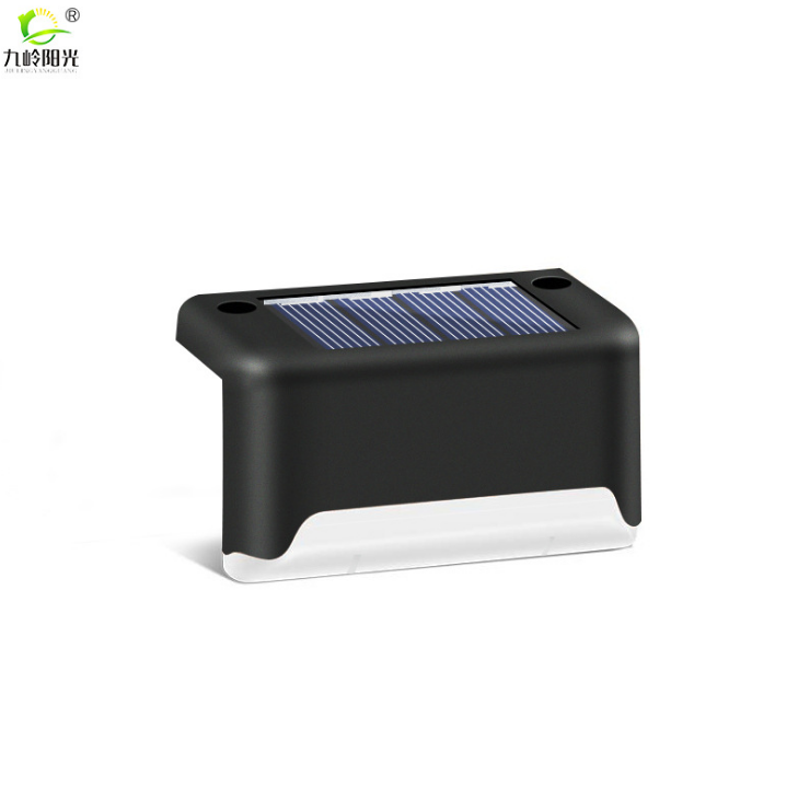 太陽能庭院樓梯燈戶外花園圍墻景觀裝飾太陽能台階燈