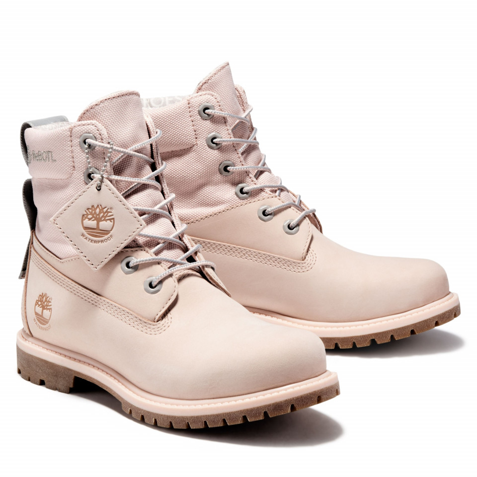 Timberland草莓粉短靴