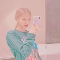 //คนขายน้ำ♡ᴥ︎☂︎\\