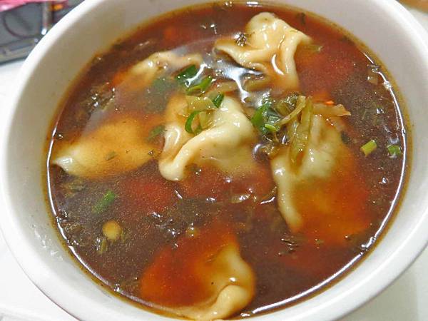 【蘆洲美食】日日香牛肉麵-超過40年的牛肉麵老店 【蘆洲美食】日日香牛肉麵-超過40年的牛肉麵老店
