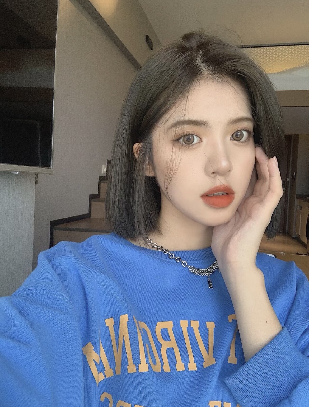 2023秋日髮色推薦：冷調青棕