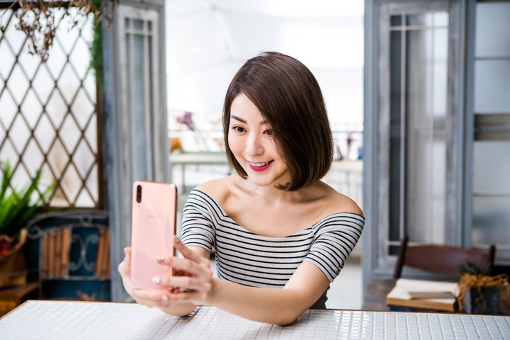 挑戰最高 CP 值中階手機，Sugar T30 美型大螢幕好好拍動手玩