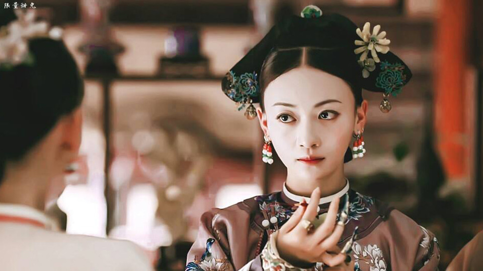 頂流小花的清宮劇造型10：吳謹言 飾演《延禧攻略》魏瓔珞