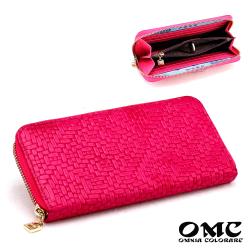 ◎頭層牛皮搭配質感五金轉扣|◎經典編織壓紋低調又高尚|◎都會女性不可缺的時尚單品品牌:OMCOMNIA品牌定位:專櫃品牌品牌國家:台灣款式:長夾適用性別:女生尺寸:L19xW9.5xH2cm外層材質: