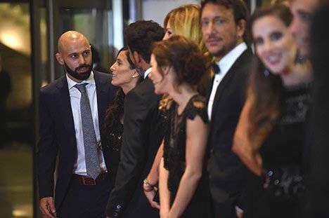 Karpet Merah dan Mewahnya Pernikahan Messi - Antonella