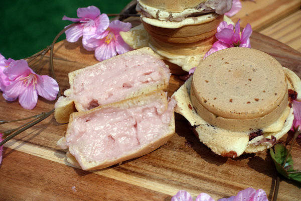 信義區車輪餅-青畑九號豆製所台北快閃店，新竹超人氣浮誇系車輪餅台北信義區03/01-04/22人氣口味和獨家口味統一時代百貨期間限定，台北好吃車輪餅