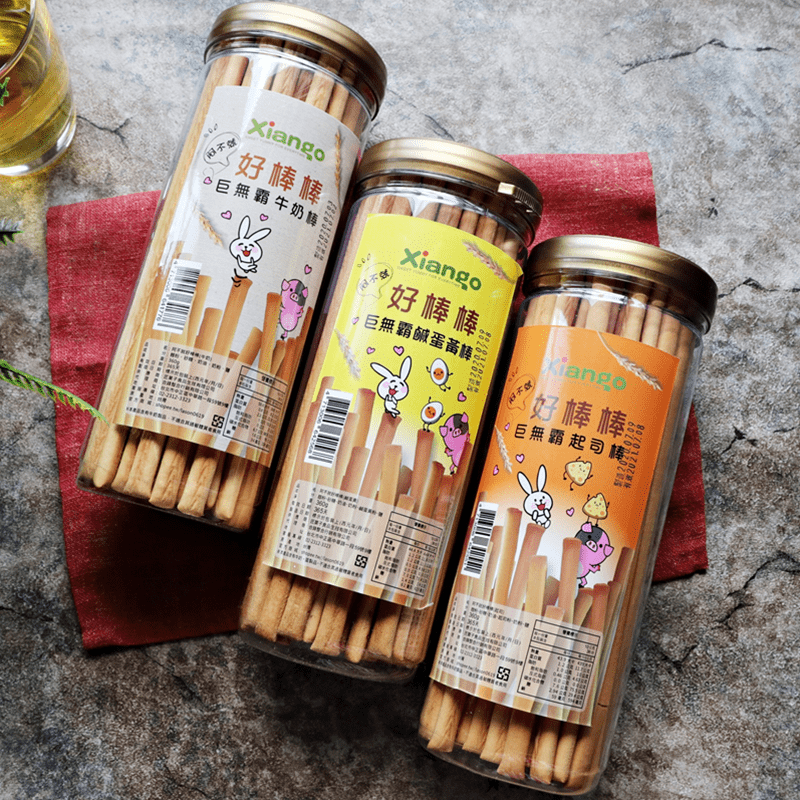 【匠菓子】巨無霸酥脆牛奶棒，一根可以吃很久，濃郁的奶香，酥脆的口感令人久久難忘!簡單優質的原料，純粹健康美味，半夜突襲的飢餓感吃一根，不怕胖又解嘴饞，上班時午後的小確幸，專利密封罐，完善封存風味，讓你