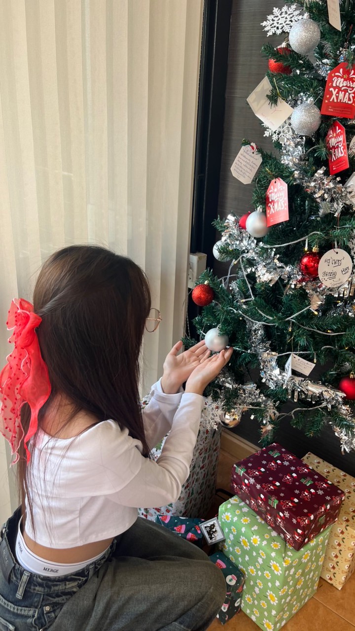 ร้านเสื้อผ้า by Khaow Khaow