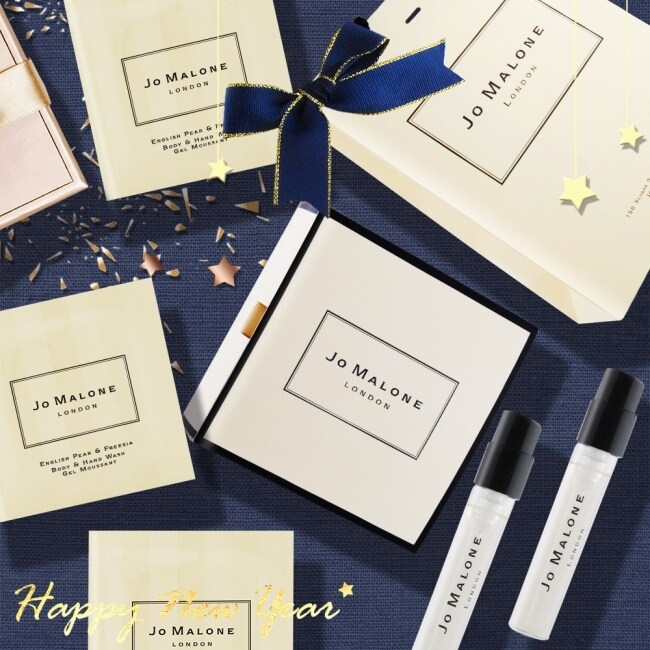 5ml) Jo Malone 英國梨與小蒼蘭潔膚露(5ml) Jo Malone 藍風鈴潤膚霜(5ml) Jo Malone 針管禮盒(6.8X6.8X2.5cm) Jo Malone 品牌提袋(中)