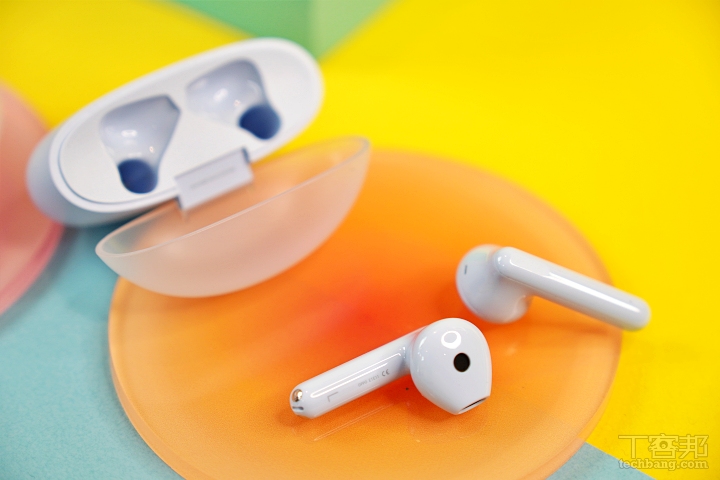 OPPO Reno7 Z 平價登場，Enco Air 2 藍牙耳機一併登場