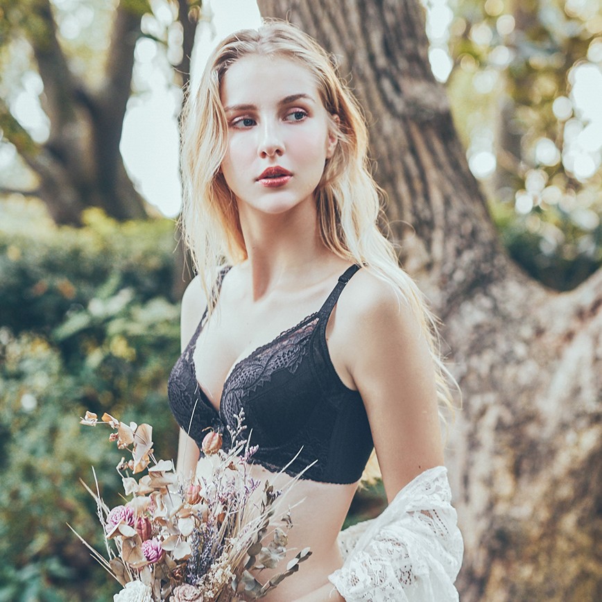 本商品為單件內衣 高機能脅邊 收服副乳不外露 加寬側邊 包覆兩側肉肉不跑位 側托J型鋼圈 聚攏集中雙峰 打造飽滿渾圓曲線 穿著效果因體型不同會有所差異，尺碼問題可問線上客服 7天鑑賞期內，保持商品完整