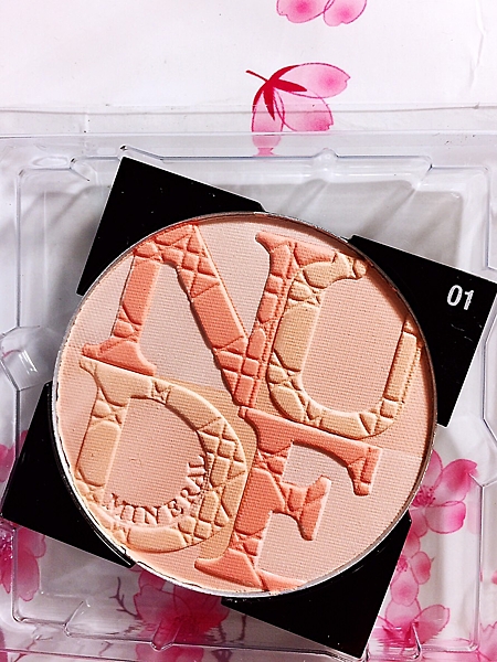 迪奧 輕透光礦物蜜粉餅 (白盒或無盒)