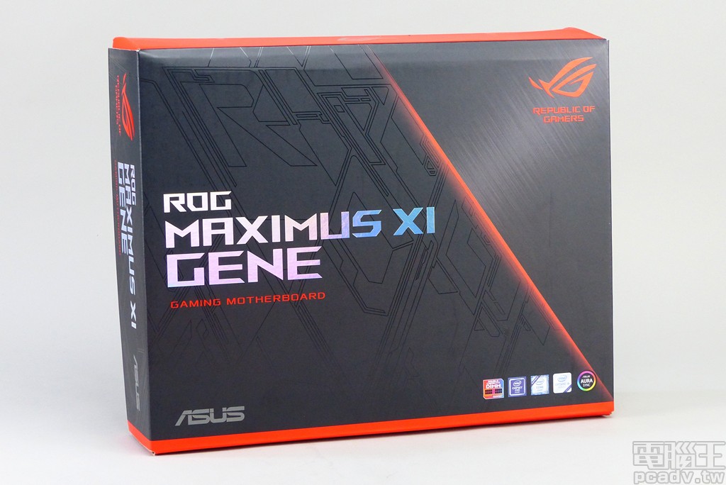 由於配件豐富的關係，ROG Maximus XI Gene 盒裝維持 ATX 主機板常見尺寸