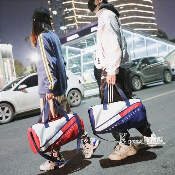 健身包女潮干濕分離圓筒訓練瑜伽游泳背包網紅短途旅行運動包男 Korea時尚記