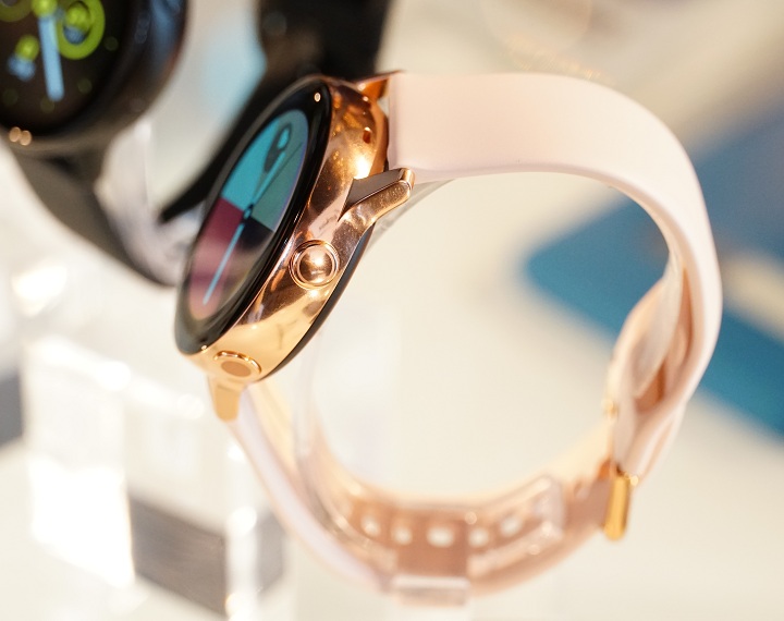 Samsung Galaxy Buds 售價 4,990 元、Watch Active 售價 6,990 元，3 月下旬登台開賣