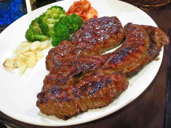 【新莊餐廳】黑傑克原味碳烤牛排-超大OZ原肉碳烤牛排 【新莊餐廳】黑傑克原味碳烤牛排-超大OZ原肉碳烤牛排