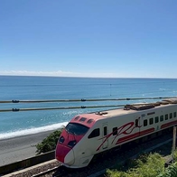 【台東景點】太麻里多良車站，台9線旁擁有蔚藍太平洋相伴的全台最美車站