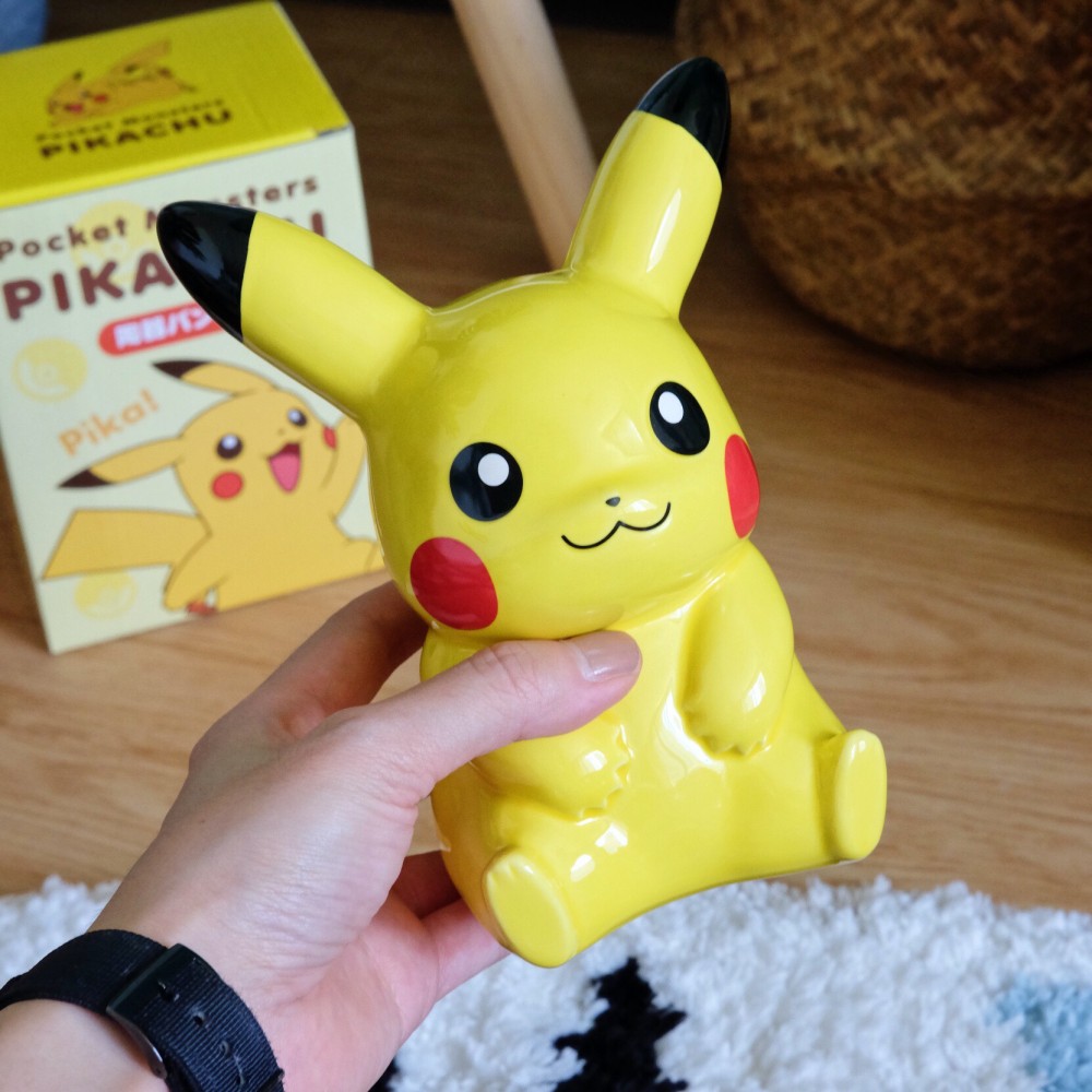 ✿任天堂正版授權✿日本商品直送同步販售！✿寶可夢裡最受歡迎的皮卡丘pikachu♥✿陶瓷立體造型存錢筒，非常具有收藏價值！！