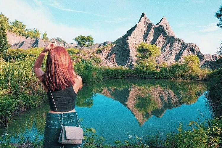 台南春節旅遊南部走春景點草山月世界